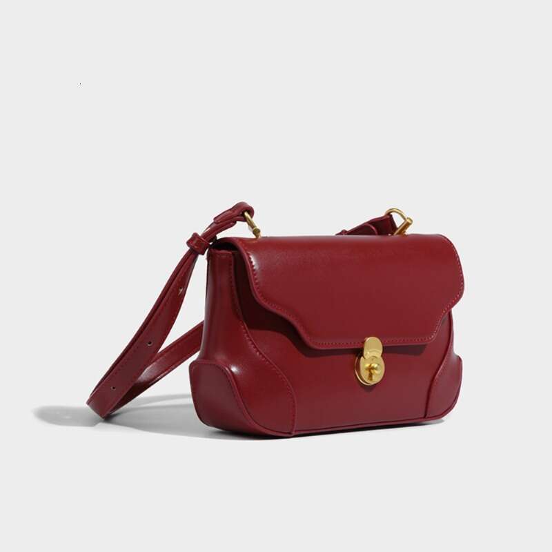 Minority Underarm 2024 New Female Joker Retro High Sense Shoulder Crossbody Bag