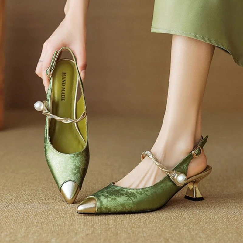 Womens Sandals Summer Retro Pointy Low Heel Buckle Toe High Heels Fashion Temperament Pearl Stiletto Sandals 241031