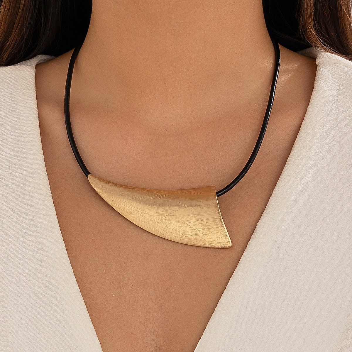 European and American Cross-border Exaggerated Geometric Splicing Ins Style Necklace Personalized Metal Brushed Hollow Necklace Jewelry