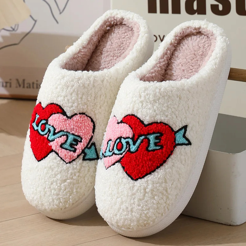 Heart shaped winter slider womens plush warm shoes slider cute cartoon fur slider womens soft foot clothing home cotton shoes 241031