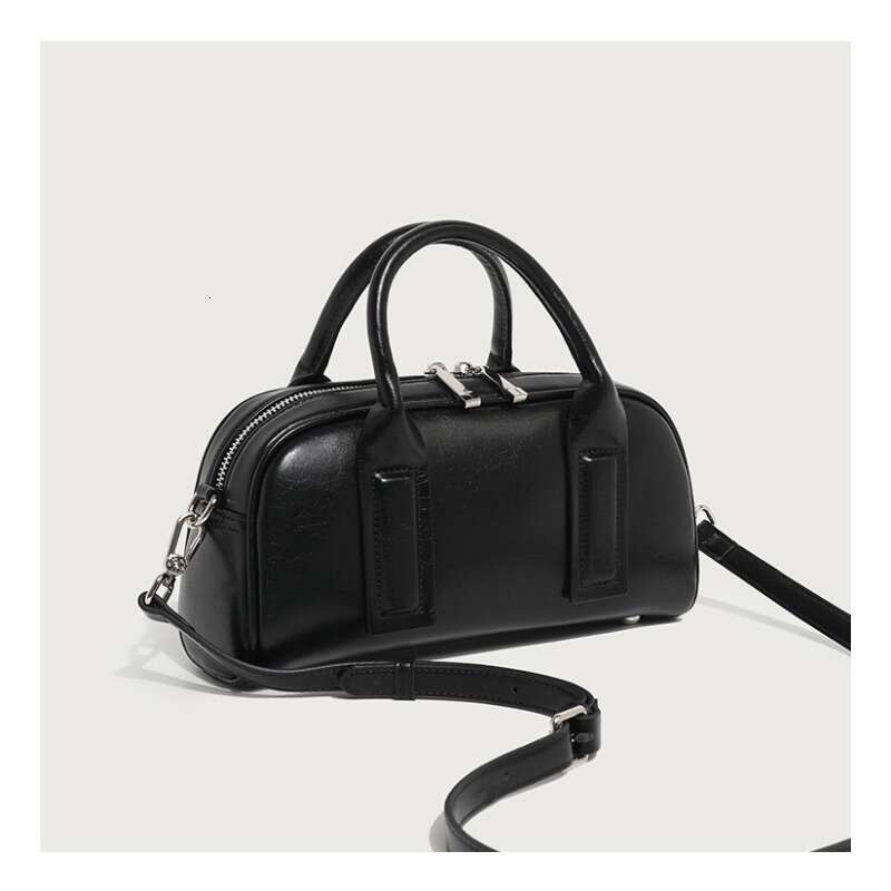 2024 New Niche Retro Commuting Handbag Women's Simple Fashion Single Shoulder Versatile Trendy Crossbody Bag