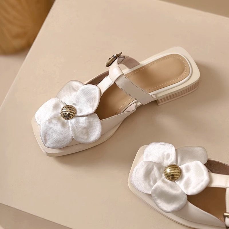 2025 new leather decoration silk woman brand designer ral oxford shoes British square toe wer brogues for women