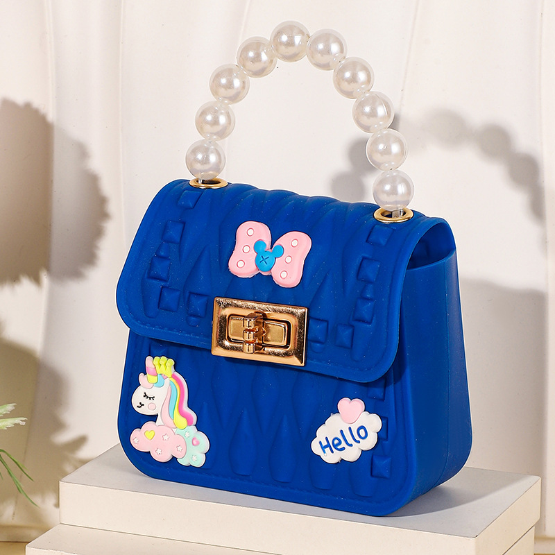 New Designer Mini Leaf shaped Jelly Silicone Strap Bag Handheld Wallet