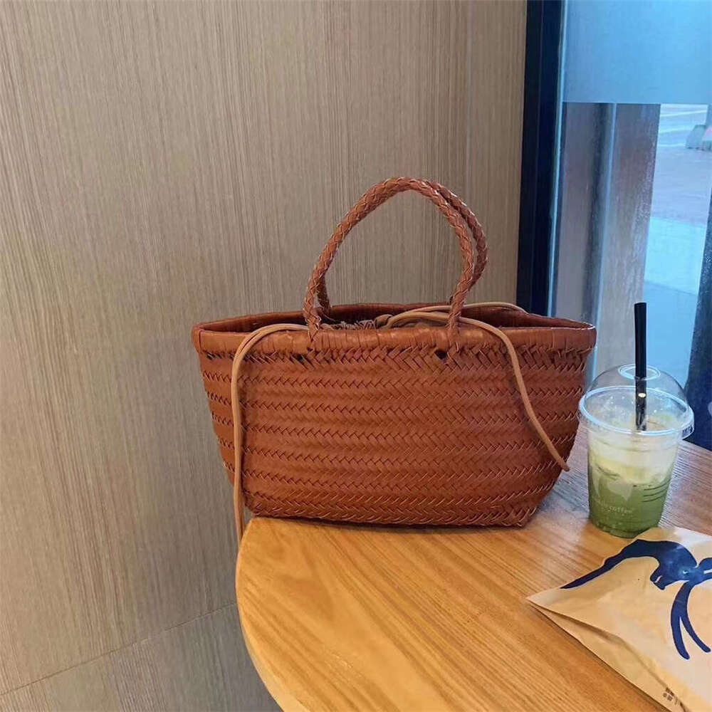French Vegetable Basket PU Handmade Woven Seaside Vacation Handbag Women 2024 Large Capacity Retro Trendy Tote Bag