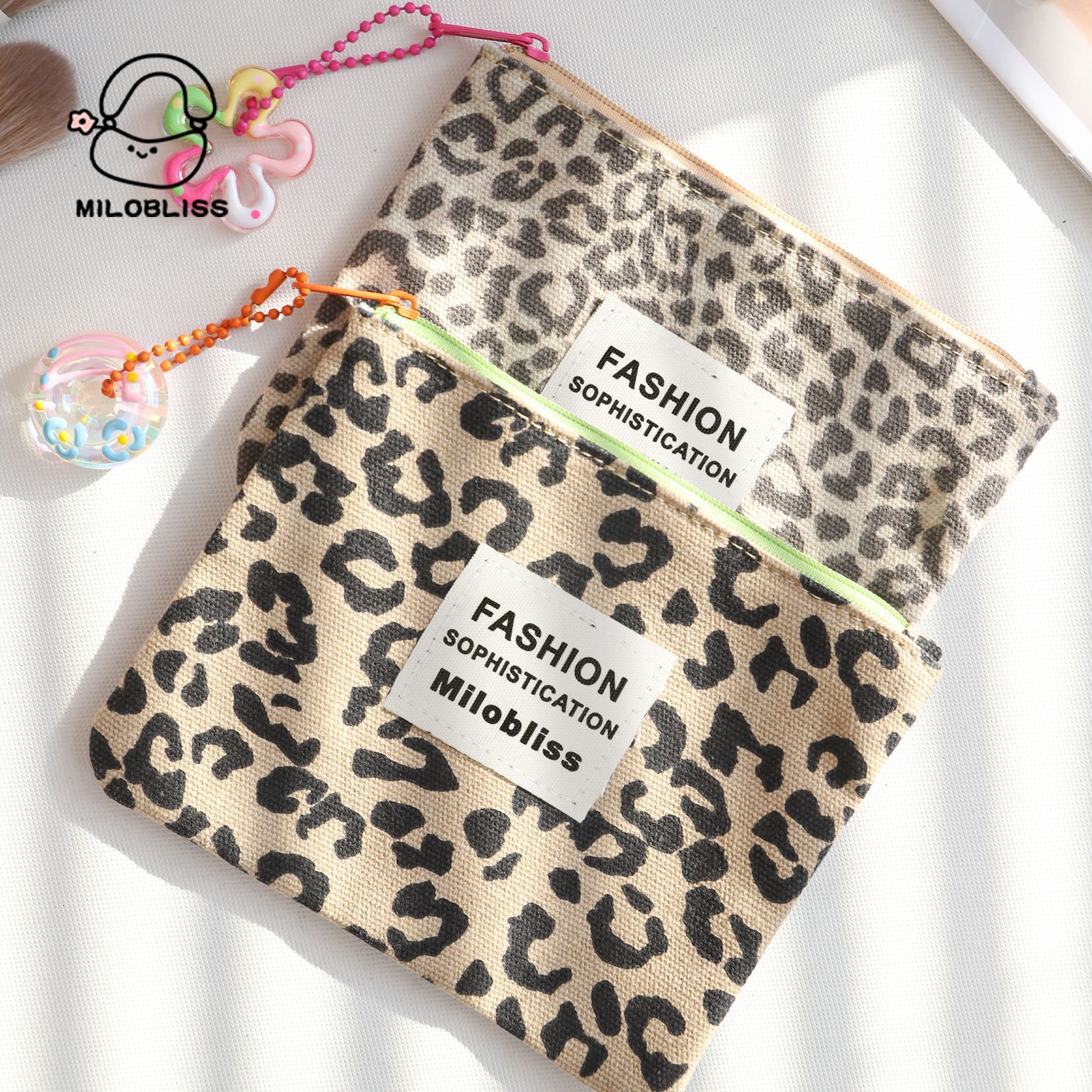 New designer, new leopard print, creative niche design, portable makeup storage bag, handbag