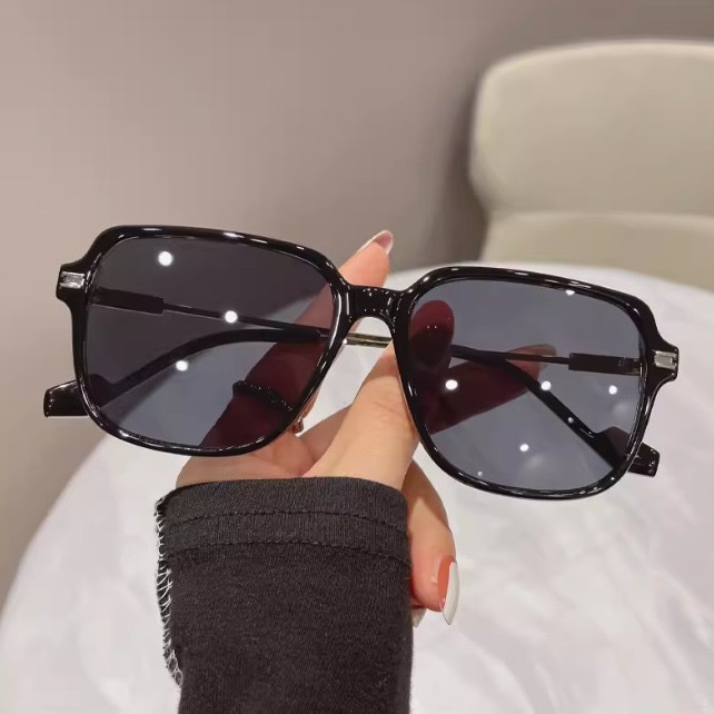 Top tier sunglasses, Polaroid lenses, high-end women's eyeglass frames, men's retro metal sunglasses, UV resistant European and American fas