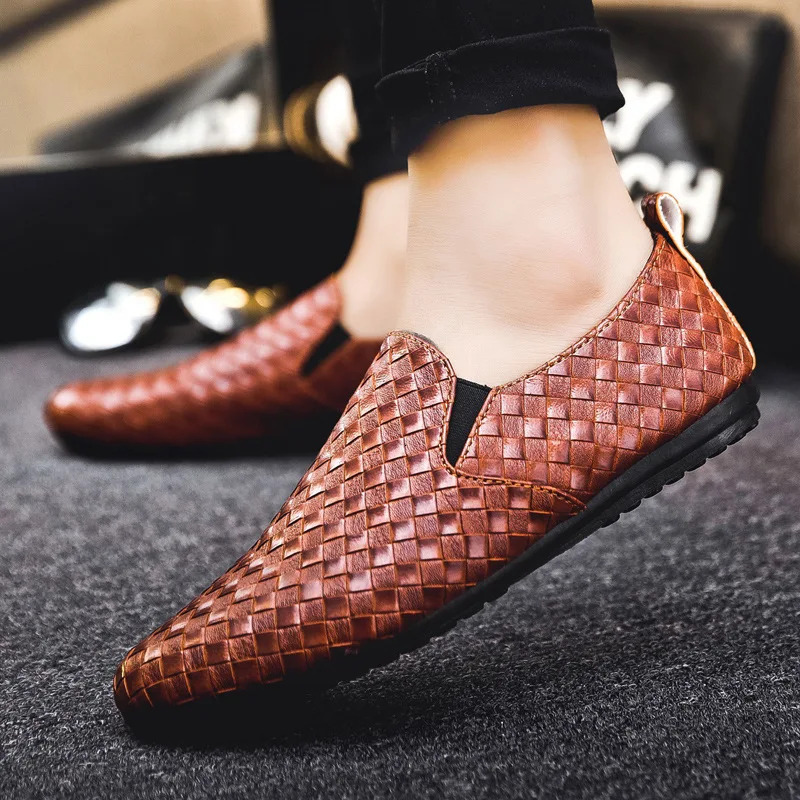 Casual Fashion Light Men Loafers New Moccasins Breathable Slip On Black Driving Plus Size Glossy Leather Shoes