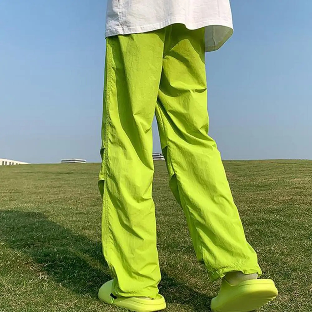 Candy Color Pink Loose Fit Cargo Pants for Men Solid Streetwear Tooling Trousers Mid-waist Drawstring Beam Feet Parachute Pants 241031