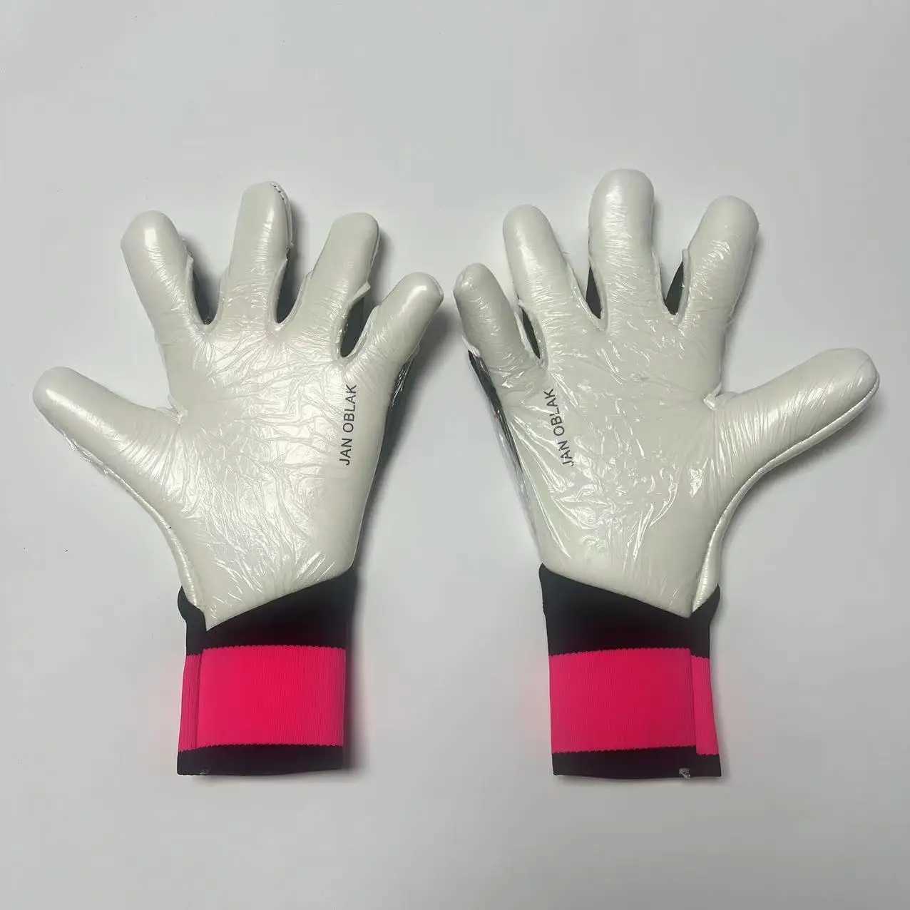 Teens Adults Size Soccer Goalkeeper Gloves Profional Thick Latex Football Goalkeeper Gloves With FingerXJ250221