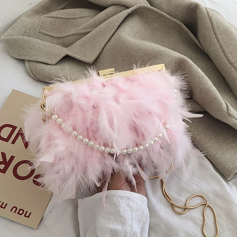 Womens dinner handbag feather clutch bag table tennis wallet pearl chain messenger bag wedding promotion bag cross shaped bag 241031