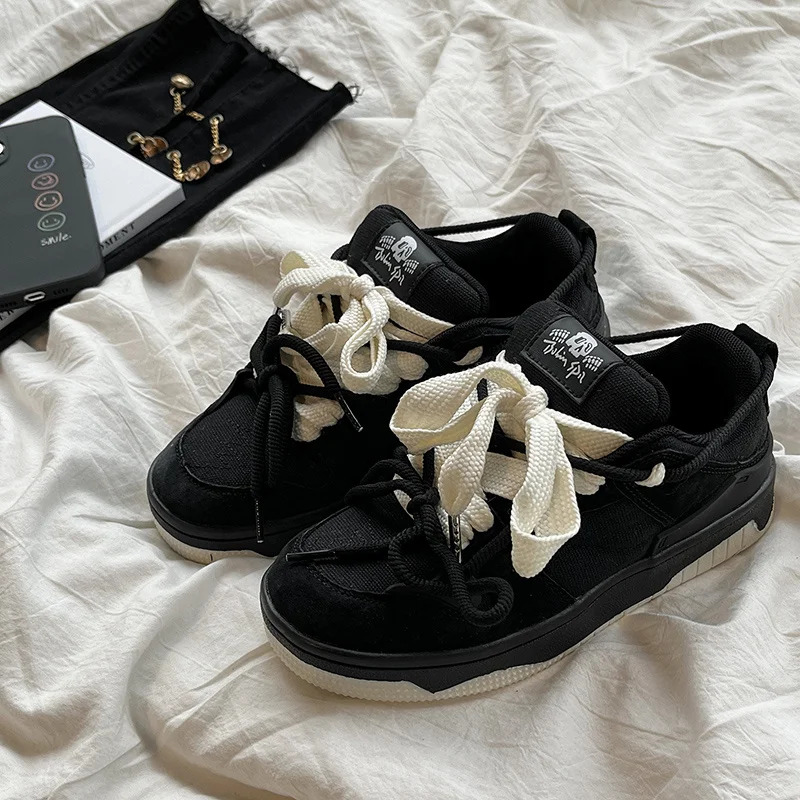 2025 New Designer Spring/summer Retro Niche Design With Strap Skateboard Bread Men's And Women's Trendy Contrasting Color Sports Shoes