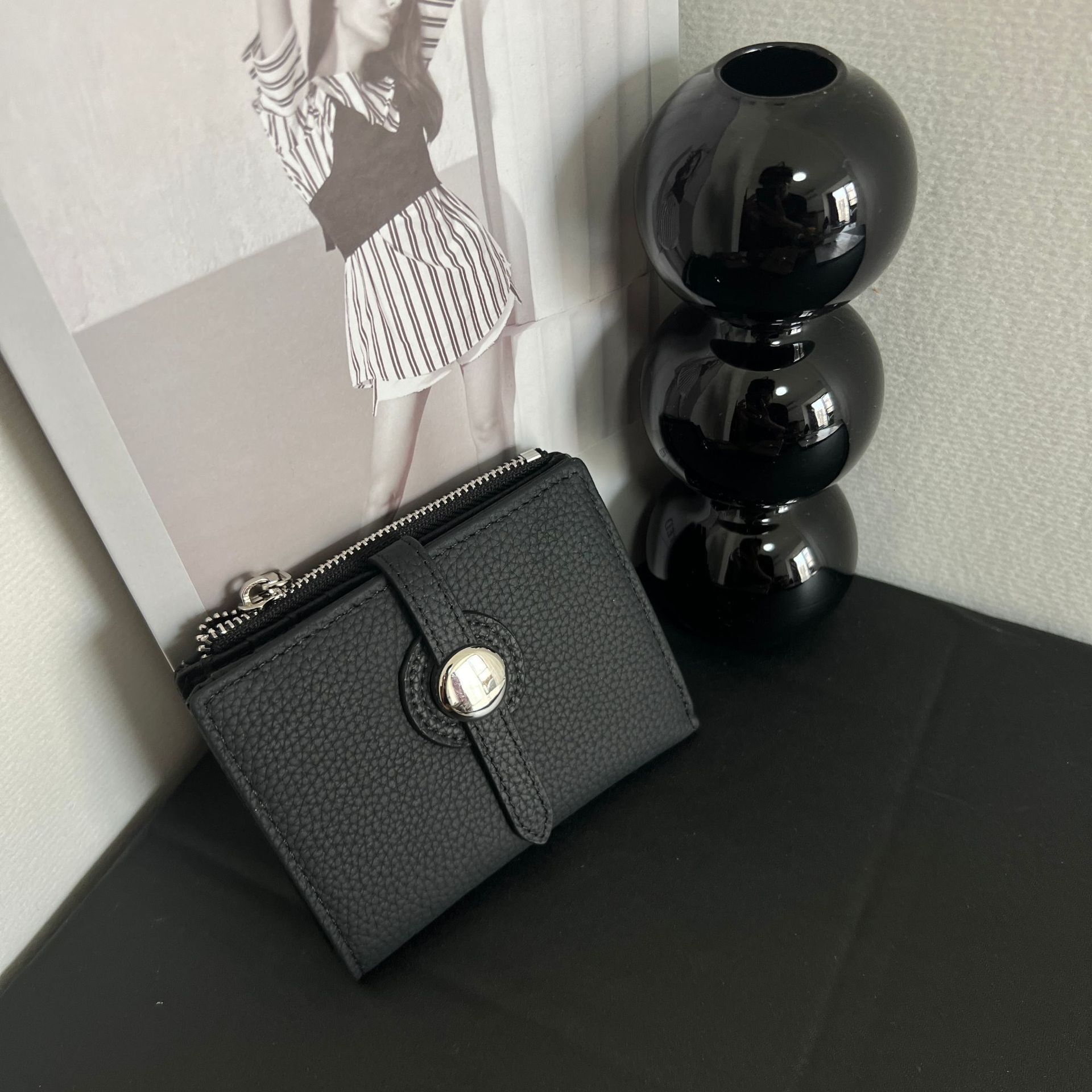 First layer cowhide double fold short wallet with women's drawstring design, contrasting and color blocking zipper wallet, folded coin purse