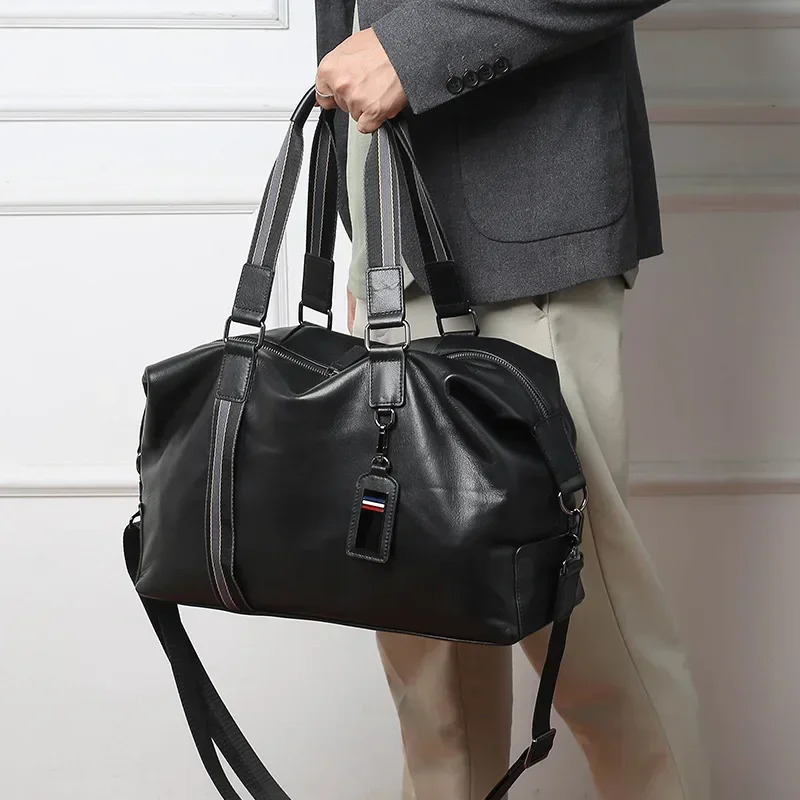 Fashionable Men Shortdistance Travel Bag Portable Luggage Large Capacity Business Messenger Cowhide Leather Gym Handbag 241125