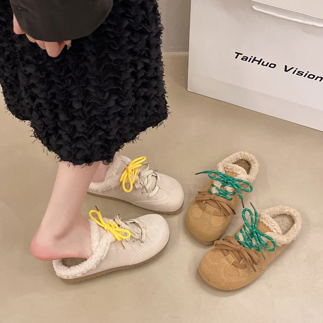 Autumn Winter Women Shoes Casual Flat Shoes Women Moccasins Soft Loafers Fashion Comfort Warm Plush Slip on Female Cotton Shoes 241031