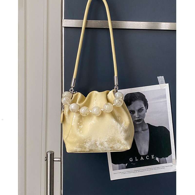 Chinese Beaded Hand-Held Small Female 2024 New Niche National Wind Shell One Shoulder Underarm Bag