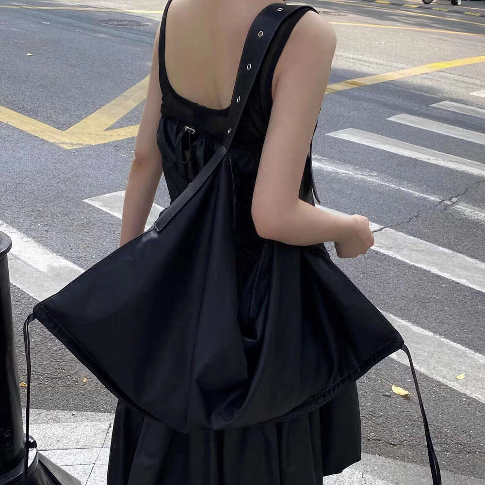 Large Capacity 2024 Unisex Niche Design Lazy Dumpg Street Trend Fashion One Shoulder Underarm Bag