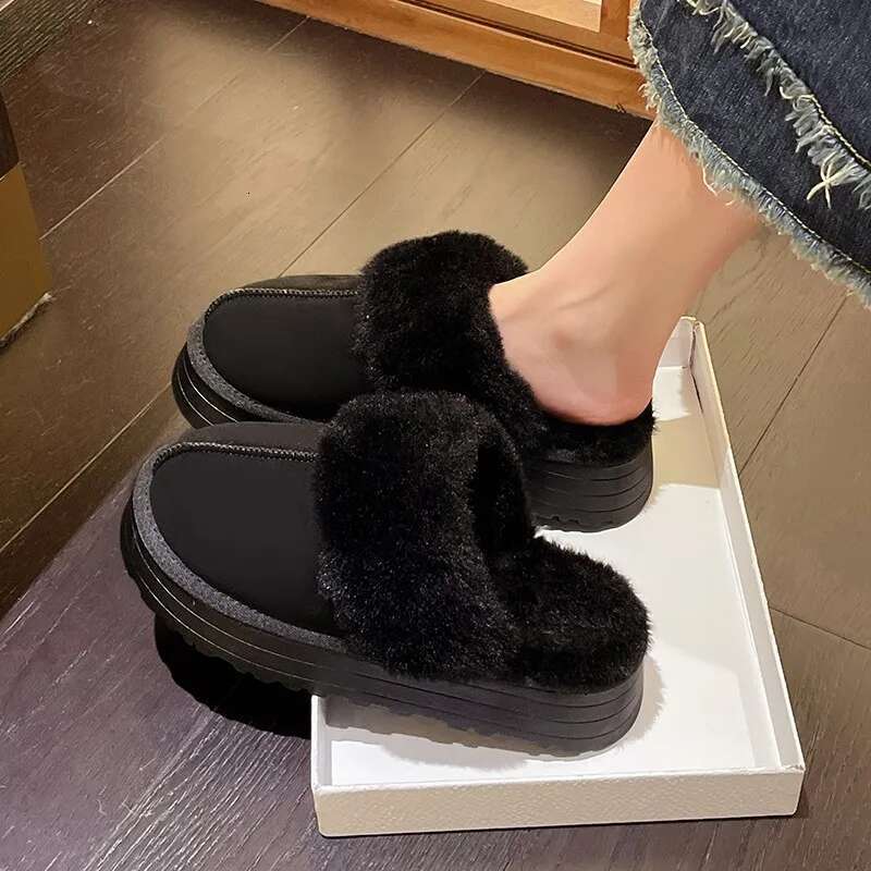 Snow Fur Slippers Female Wearing 2024 New Baotou Flat Half Drag Thick Sole Cotton Shoes Women Boots