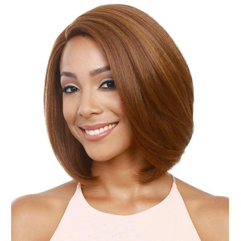 Fashion ladies short bob haircut face-shaping medium-length straight hair side-parted bangs hair