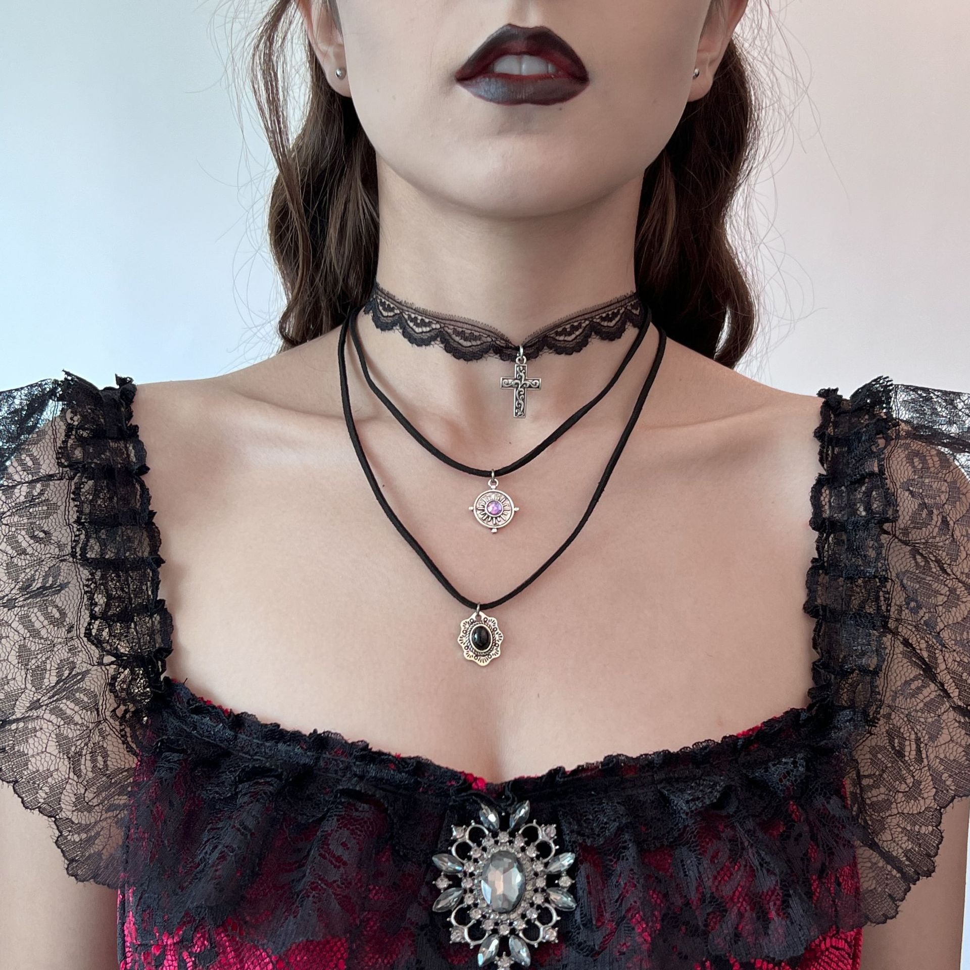 Cross border Black Cross Love Pendant Necklace for Women with Sweet and Cool Ins Style Multi layer Lace Neck Chain in Europe and America
