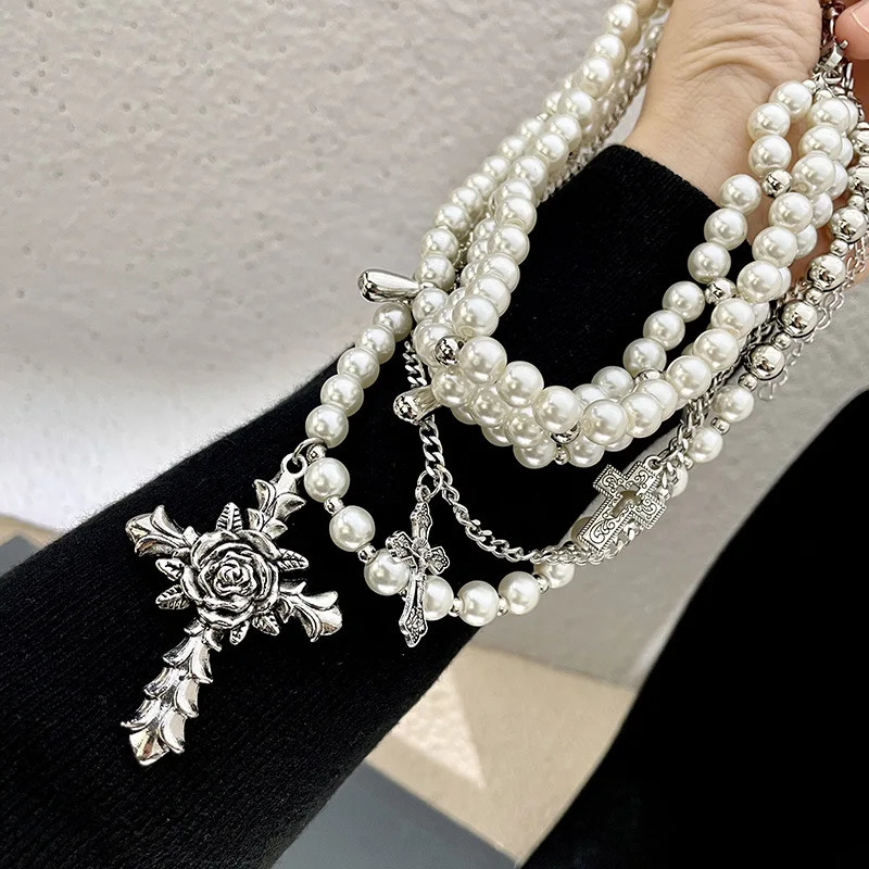 Gothic Fashion Rose Cross Pearl Bead Pendant Necklace Suitable for Women Cool Charm Aesthetic Accessories Retro Jewelry 241030