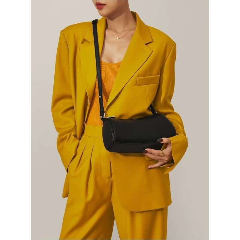 Female 2024 New Niche Design, Fashionable And Versatile, High-End Single Shoulder Underarm Crossbody Bag