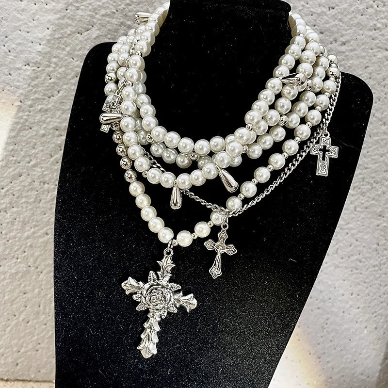 Gothic Fashion Rose Cross Pearl Bead Pendant Necklace Suitable for Women Cool Charm Aesthetic Accessories Retro Jewelry 241030