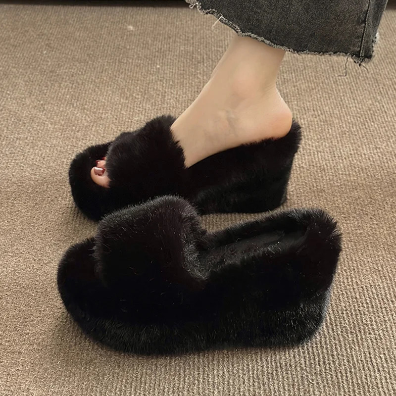 Autumn and winter wedding fluffy slider for women home fur slider for women thick platform slider comfortable fuzzy indoor shoes 241031