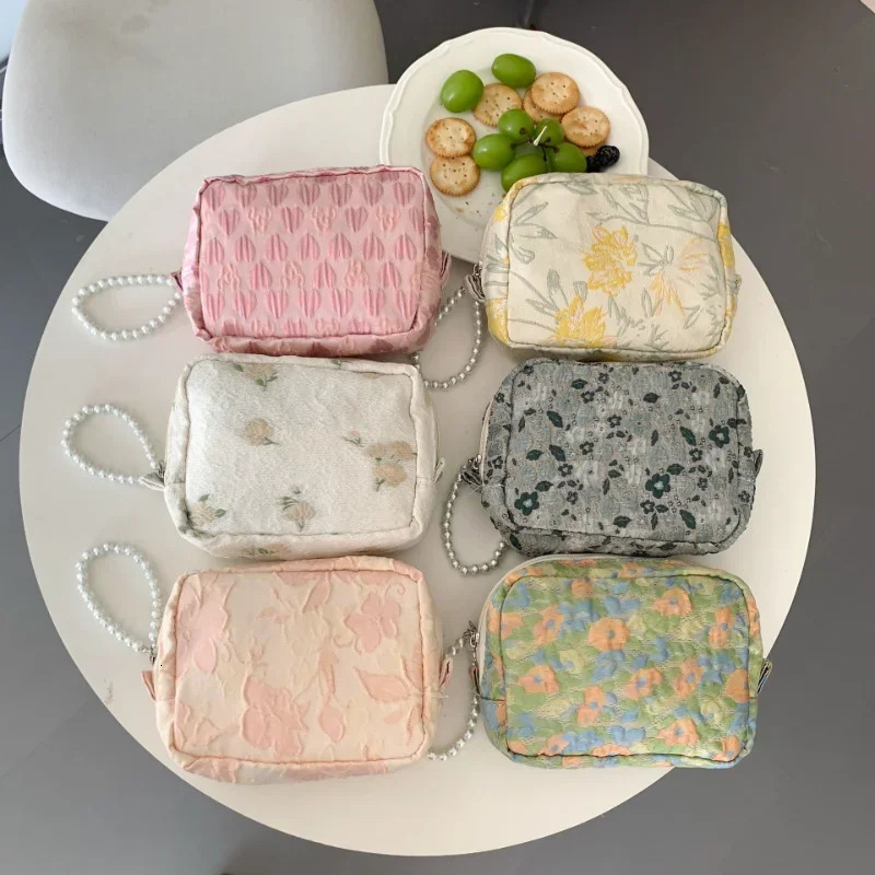 Summer Flower Fresh Travel Makeup Bag Womens Clutch Wash Face Bag Fashion Flower Womens Makeup Storage Bag 241031