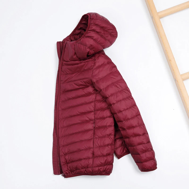 Mens all season ultra light packaging down jacket waterproof windproof and warm jacket mens hooded sweatshirt 241031