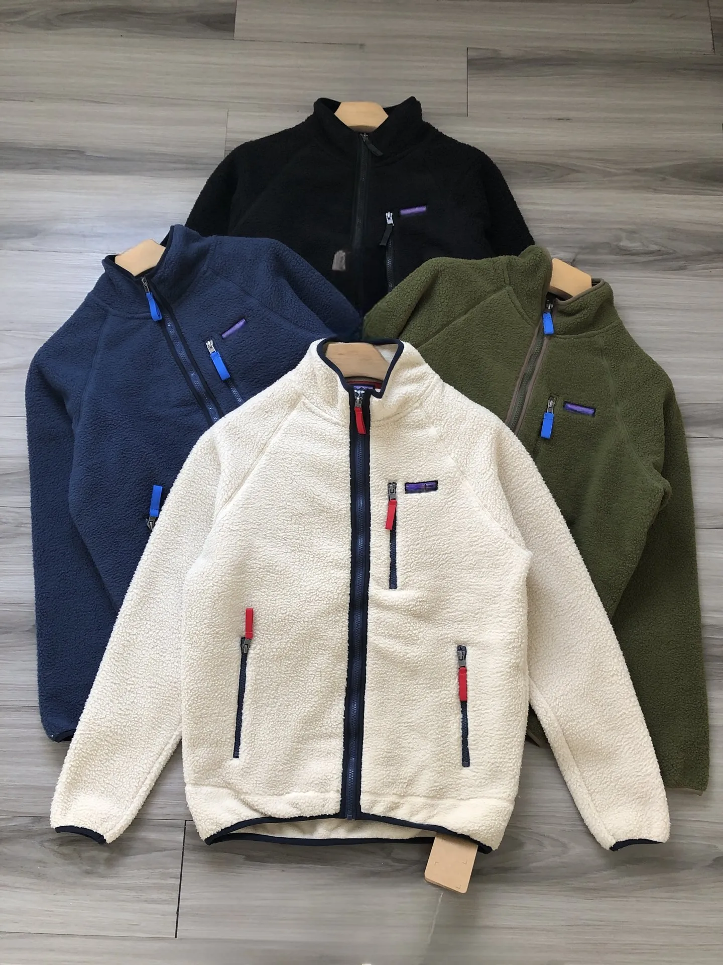 25ss patagnias fleece jackets Designer Mens jackets women jacket Thick warm down Classic Retro autumn winter couple models lamb cashmere coat pullover hooded
