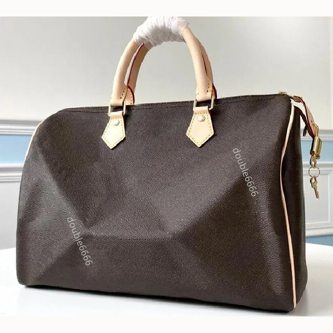 Classic Style Fashion bags High Quality Travel Shoulder Lady Totes handbags Cross Body messenger bag Pillow bag traveling bag duffel bag tote shoppingbag