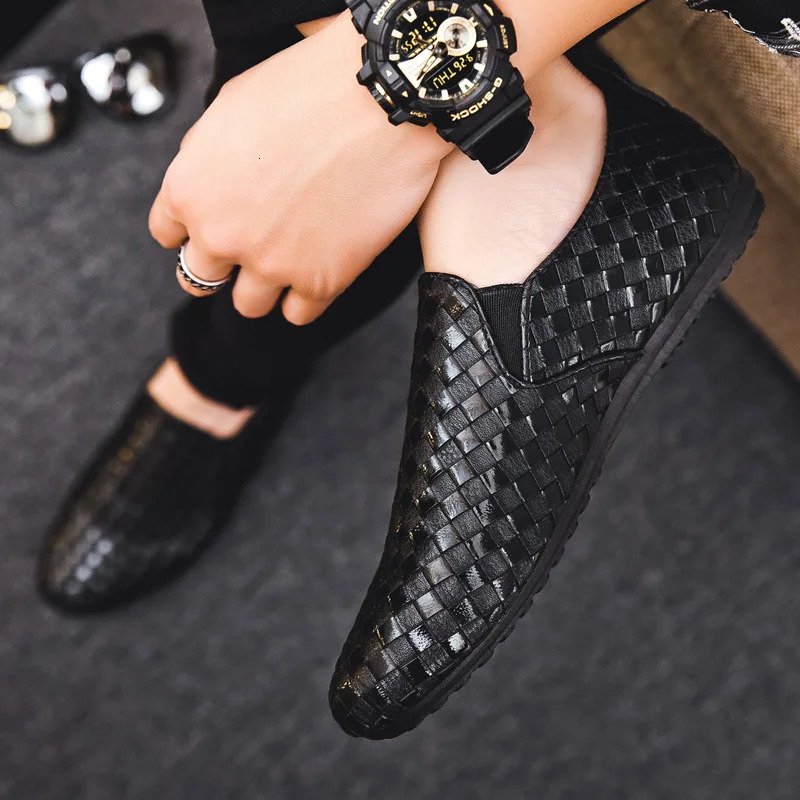 Casual Fashion Light Men Loafers New Moccasins Breathable Slip On Black Driving Plus Size Glossy Leather Shoes