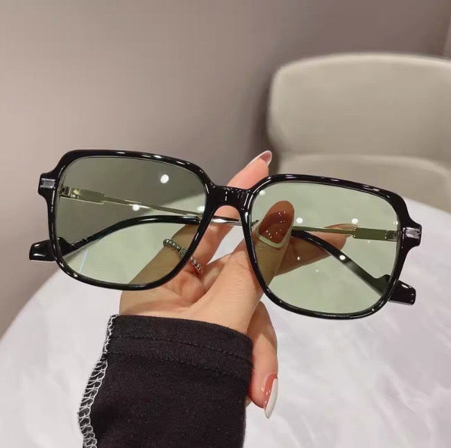 Top tier sunglasses, Polaroid lenses, high-end women's eyeglass frames, men's retro metal sunglasses, UV resistant European and American fas