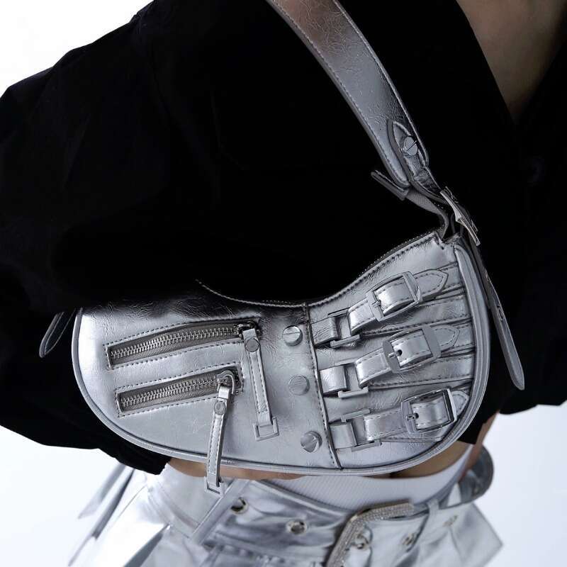Underarm 2024 High End Fashion Versatile Spicy Girl Motorcycle Minimalist Commuter Handheld Shoulder Bag