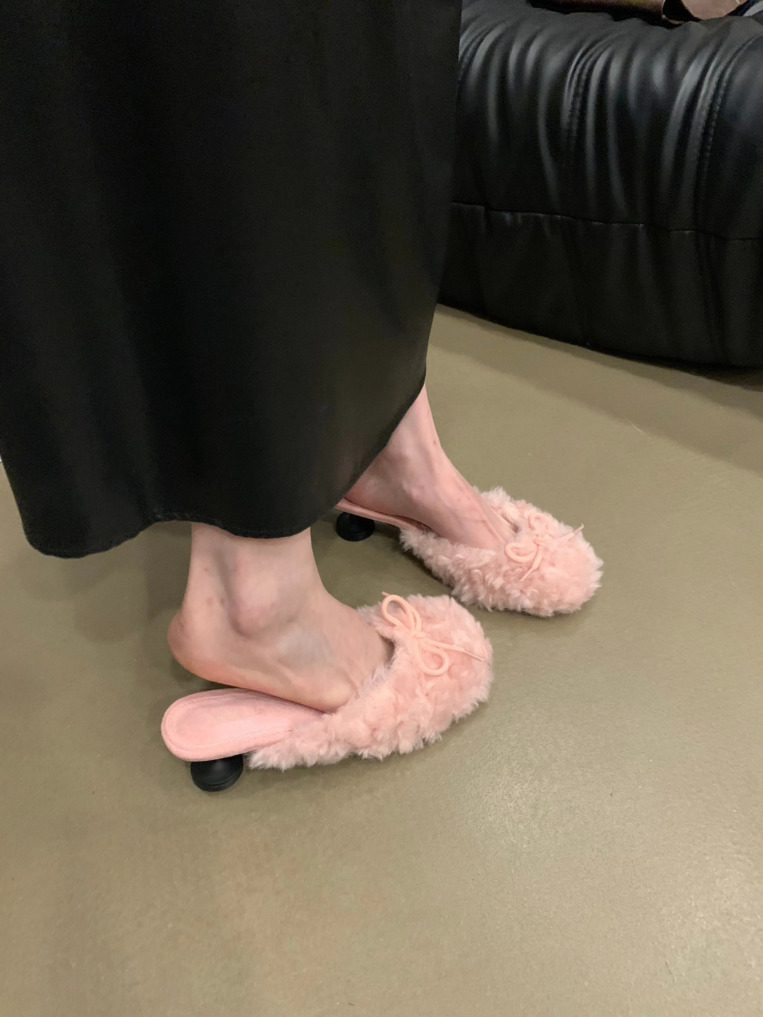 Sliding casual shoes for women pink sliding light bow Med Cover Toe fur flip Pantofle plush bow 241031