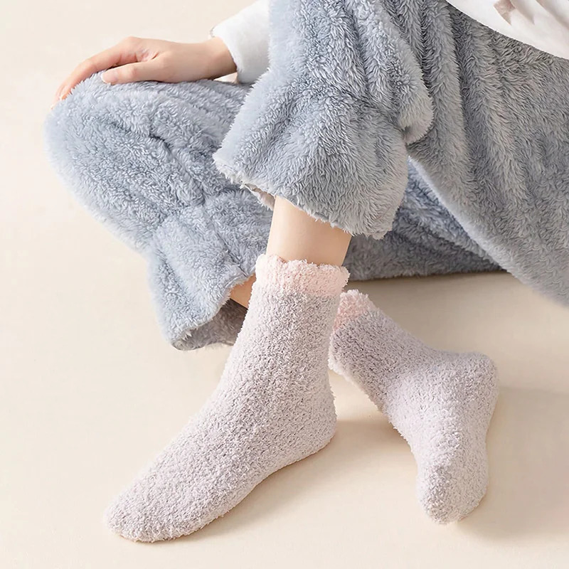 4 Pairs Women Winter Warm Fuzzy Socks Thick Thermal Solid Soft Fluffy Socks Cute Fashion Slipper Home Floor Sleeping Socks 241031