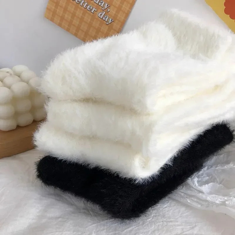 Autumn Winter Kawaii Mink Velvet White Black Super Soft Home Socks Highly Elastic Thicken Plush Thermal High Quality Sleep Sock 241031