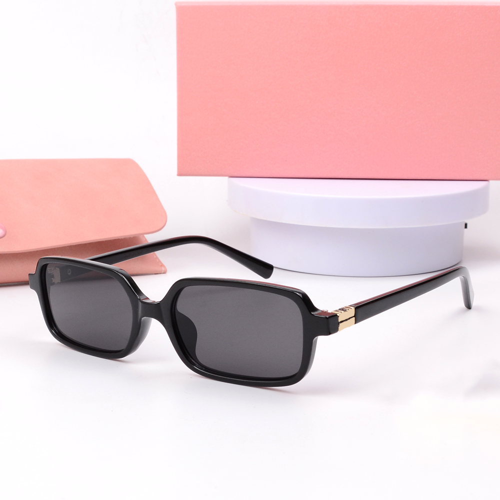 Designer Sunglasses for Women and Men classic retro square frame Letter Design Sunglasses outdoor travel photo beach glasses anti glare high quality Sunglasses