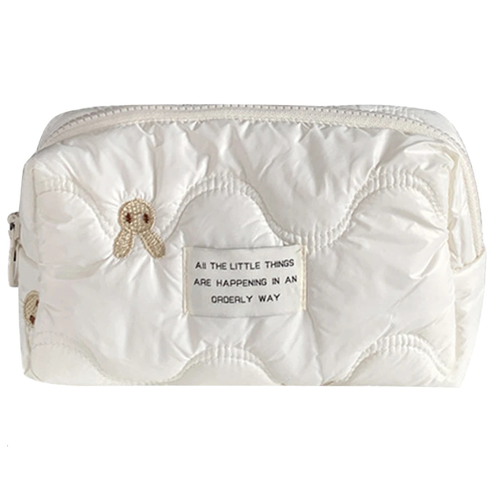 Womens makeup organizer bag embroidered rabbit cartoon makeup clutch with zipper used for toilet accessories 241031