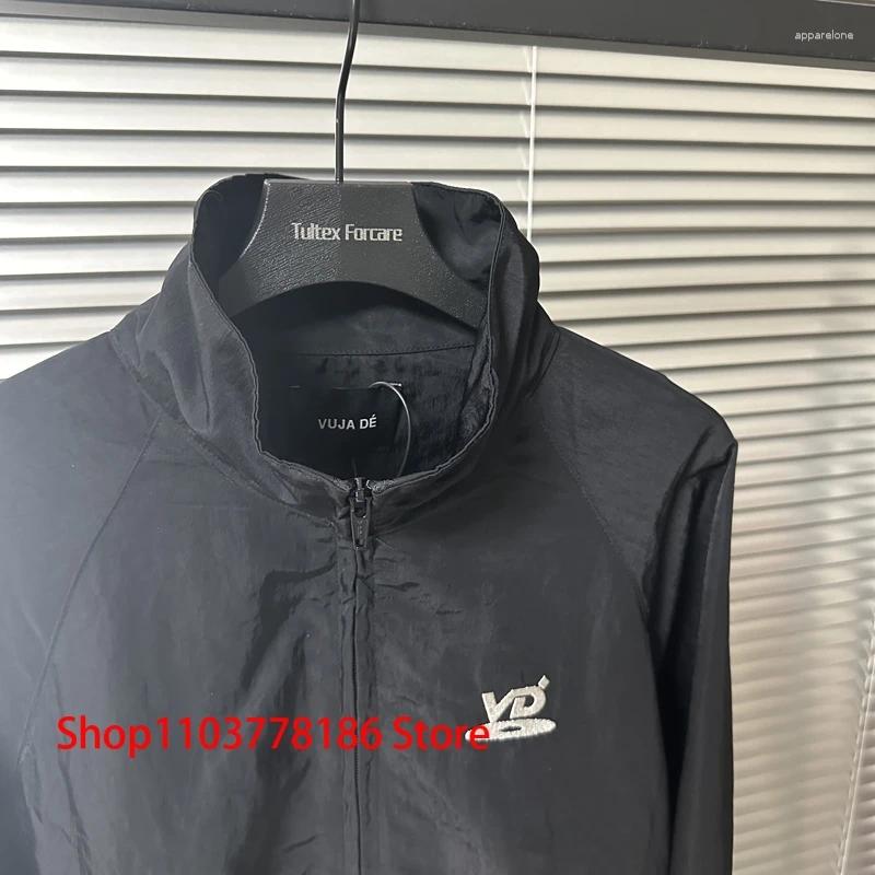 Mens Jackets Niche Fashion VUJADE Jacket Chest Embroidered Nylon Zipper Cardigan Classic Black All-match Casual VD Coat Streetwear Men