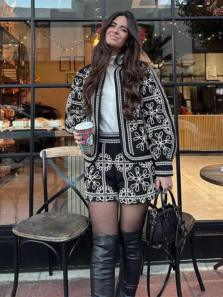 Flower Printed Coat Pocket Shorts Suit Floral Jacket Overcoat Women Autumn Winter Retro Temperament Loose Top Casual Pants Set 241031