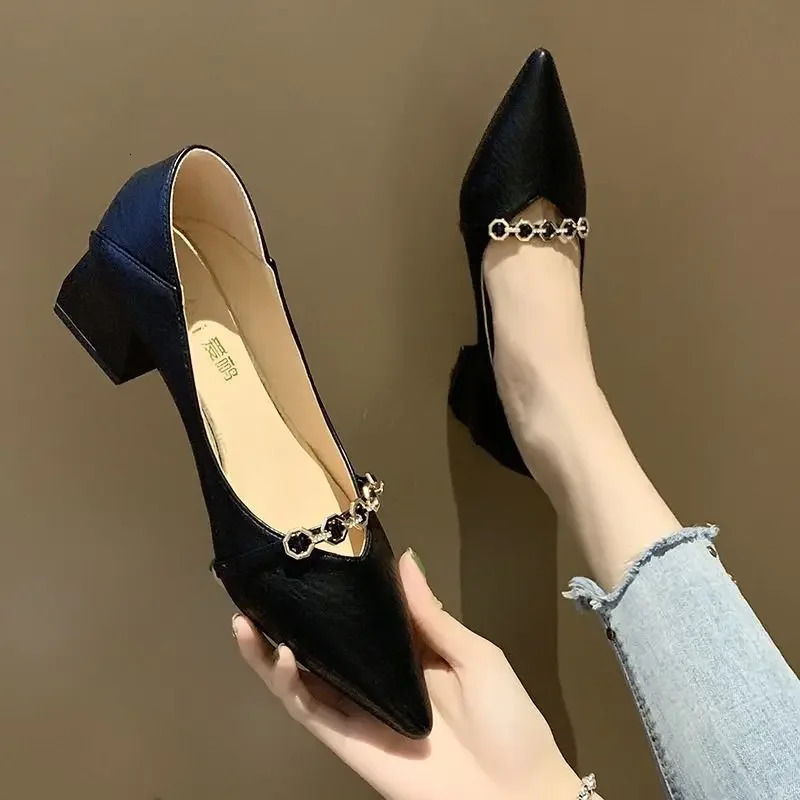 Square Heels Pointed Toe Metal Decoration Green with Medium Ladies Footwear Chunky Womens Shoes A Elegant Dress Non Slip Trend 241030