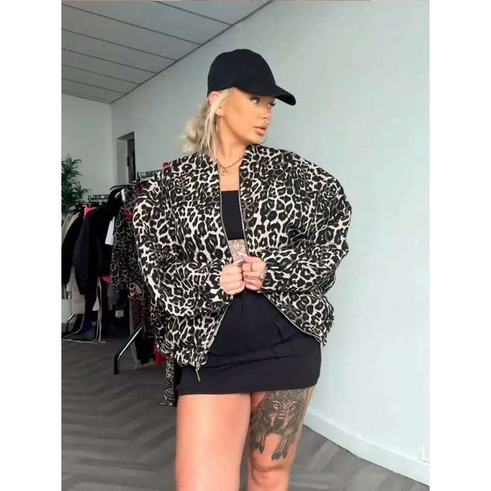 Retro Leopard Print Cotton Coats Women Autumn Chic O-Neck Long Sleeve Zipper Jackets 2024 Female Winter Warm High Street Outwear