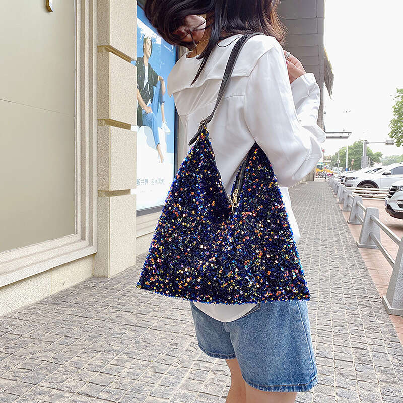 Totes Chic Womens Sequin Crossbody Purse - Latest Korean Western-Style Accessory for Summer 2023