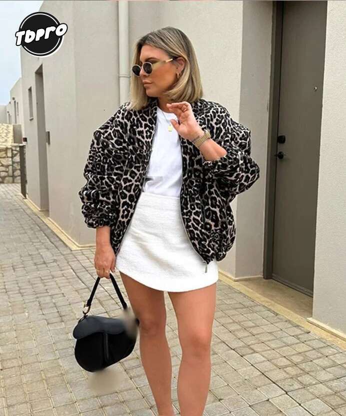 Retro Leopard Print Cotton Coats Women Autumn Chic O-Neck Long Sleeve Zipper Jackets 2024 Female Winter Warm High Street Outwear