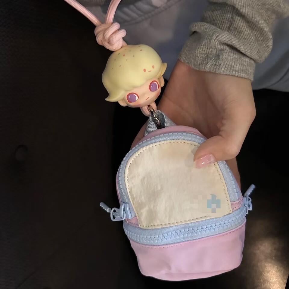 New designer Lu Jia's cute mini keychain with hooks, storage bag, portable mouth, red envelope pendant