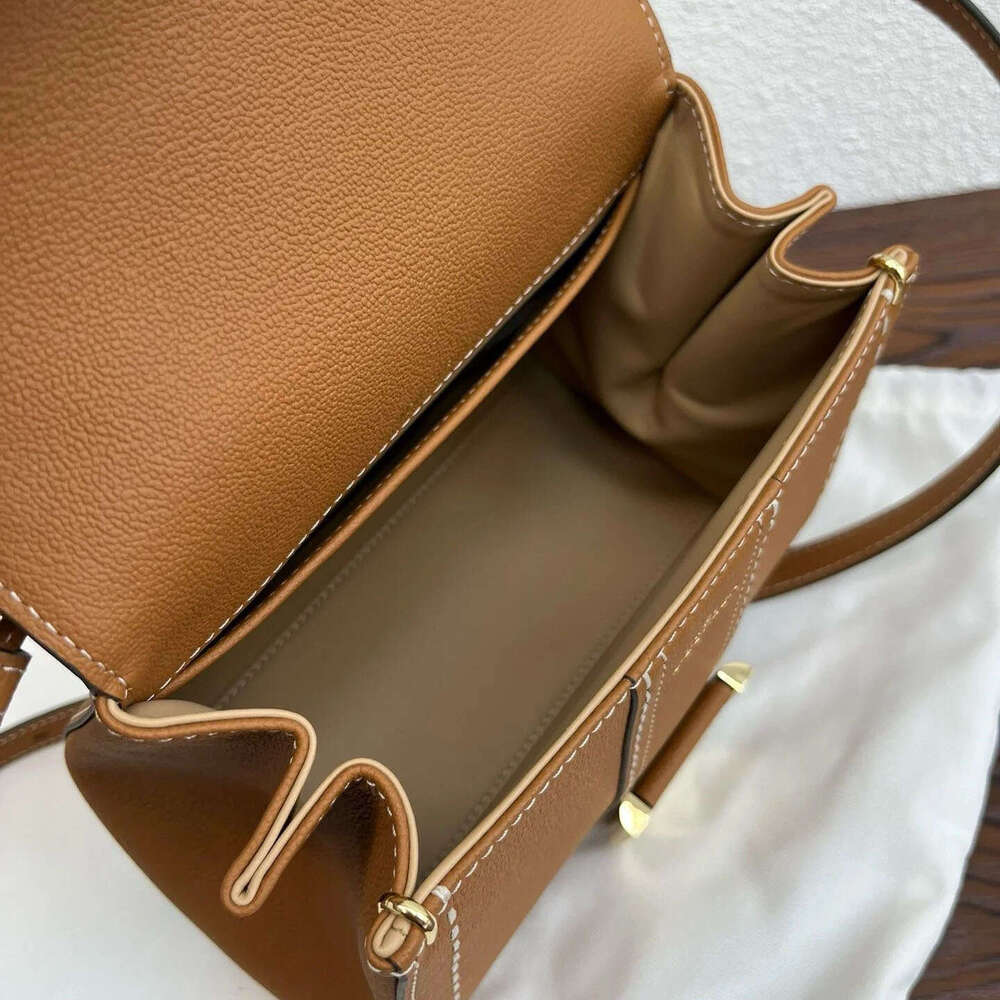 Classic Design Mini Handbag Women's Genuine Leather Retro Small Square 2024 Fashionable Cowhide Shoulder Crossbody Bag