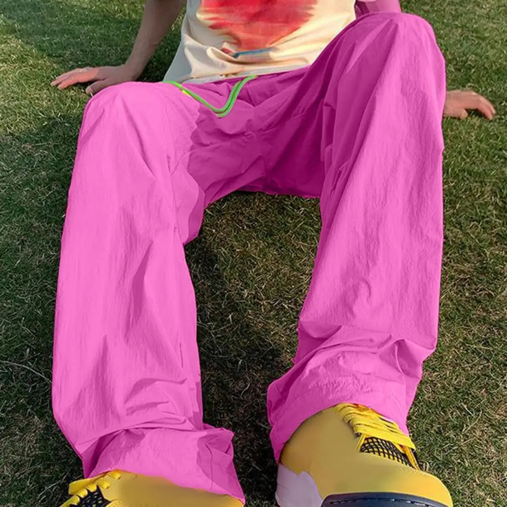 Candy Color Pink Loose Fit Cargo Pants for Men Solid Streetwear Tooling Trousers Mid-waist Drawstring Beam Feet Parachute Pants 241031
