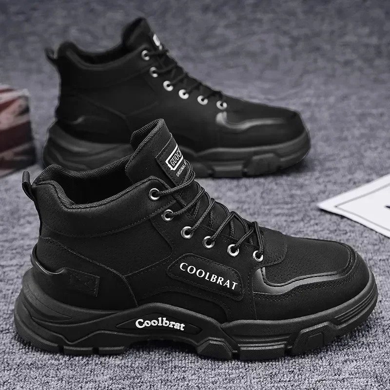 Mens Four Seasons Short Boots British Fashion Anti slip Comfortable Mountain Boots Sports and Leisure Shoes 241031