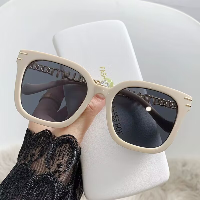 Top tier sunglasses, Polaroid lenses, high-end women's eyeglass frames, vintage metal sunglasses, modern retro high-end fashion versatile D0039